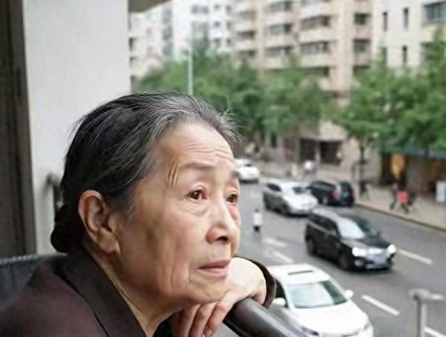 74岁老人自述：存款与退休金，晚年生活的隐形负担