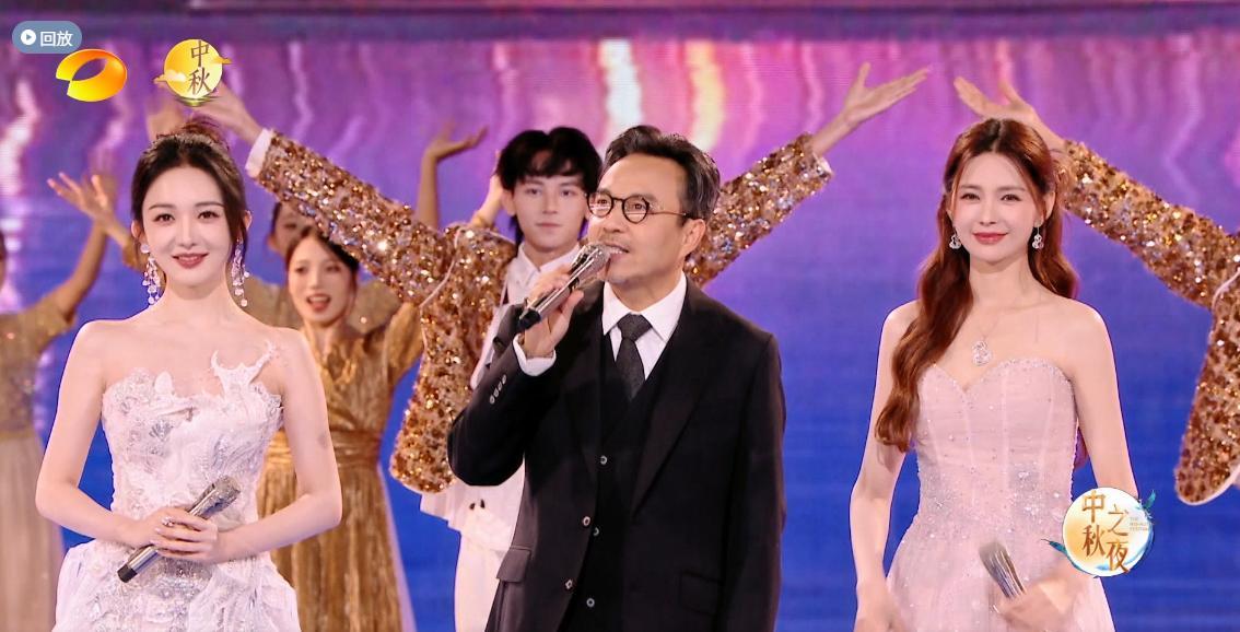 汪涵接棒何炅主持湖南台秋晚，终结何炅10年秋晚主持神话，背后原因曝光！