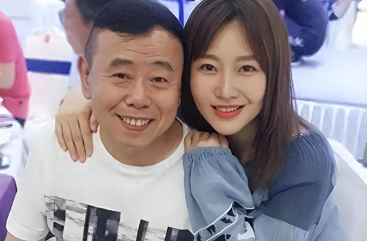 潘阳和潘长江拍短视频
