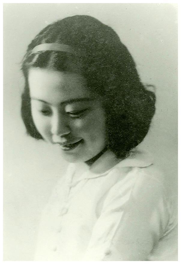 周恩来安插的美女特工沈安娜：潜伏蒋介石身边14年传奇