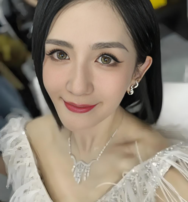 谢娜央视主持