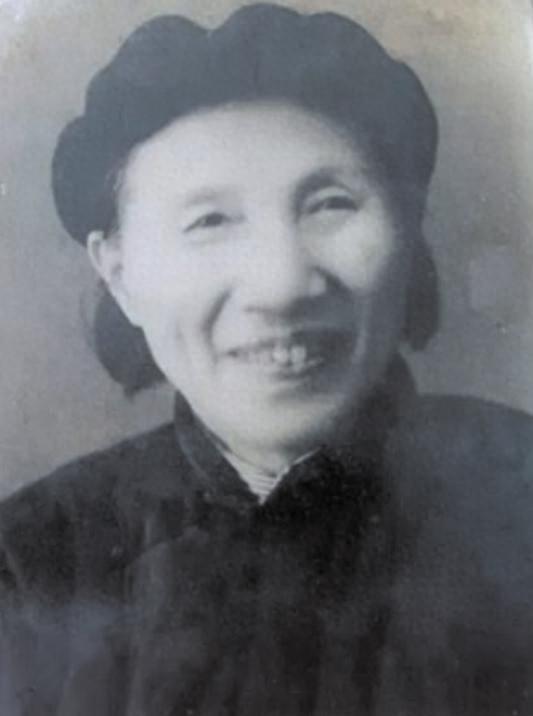 1951年毛泽民儿媳韩瑾行中南海见毛主席，称呼失礼引婆婆嗔怪