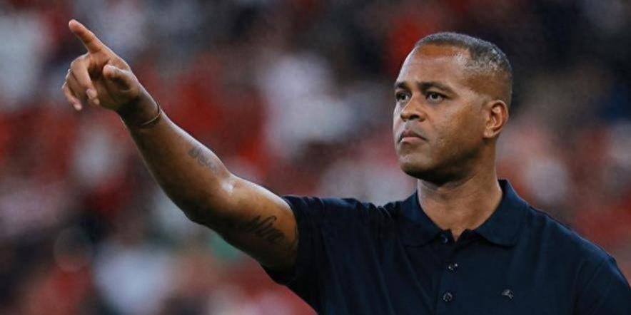 世预赛印尼2-3惜败沙特，球迷怒批主帅克鲁伊维特用人失误