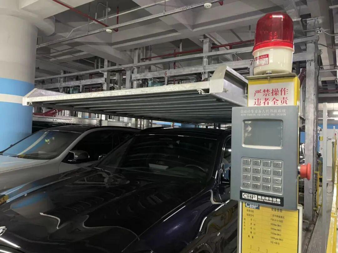 摆设摆设，还是摆设！沪上立体车库耗费巨资，却遭“鸡肋之痛”！有的已成“锈铁”→