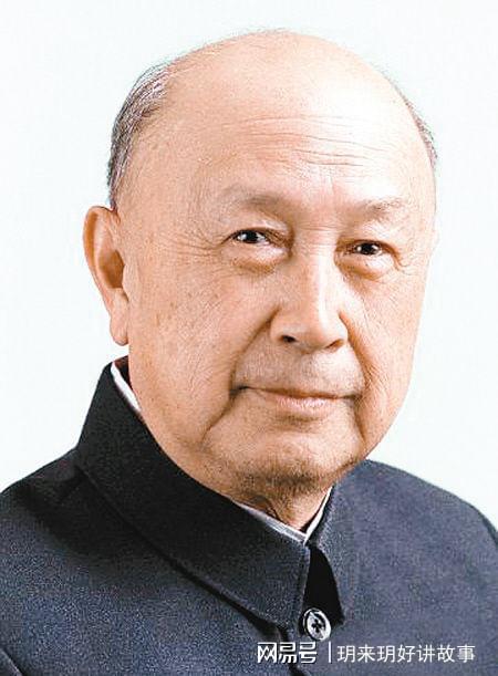 唯一让钱学森失态的女人：培养出半个中科院，她的一生藏着多少痛