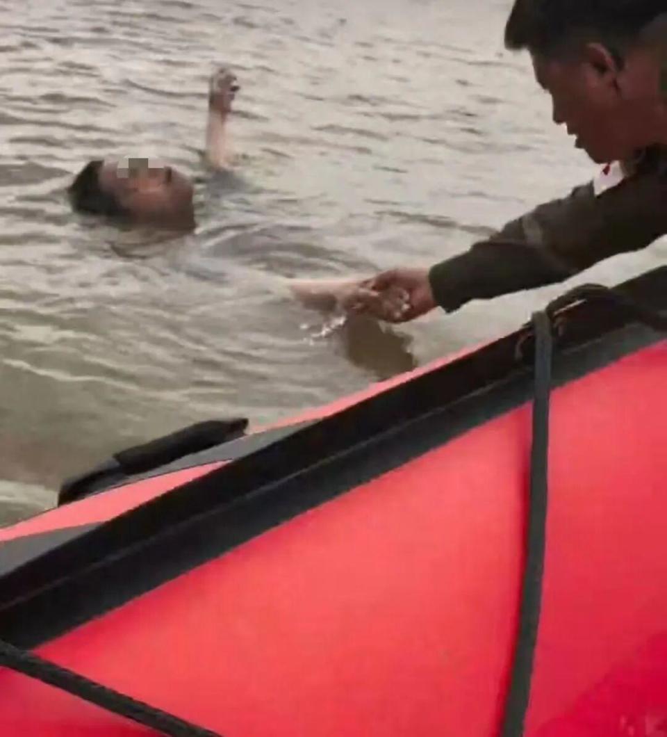 杭州230斤小伙醉酒坠入钱塘江，漂流7小时后嘉兴获救