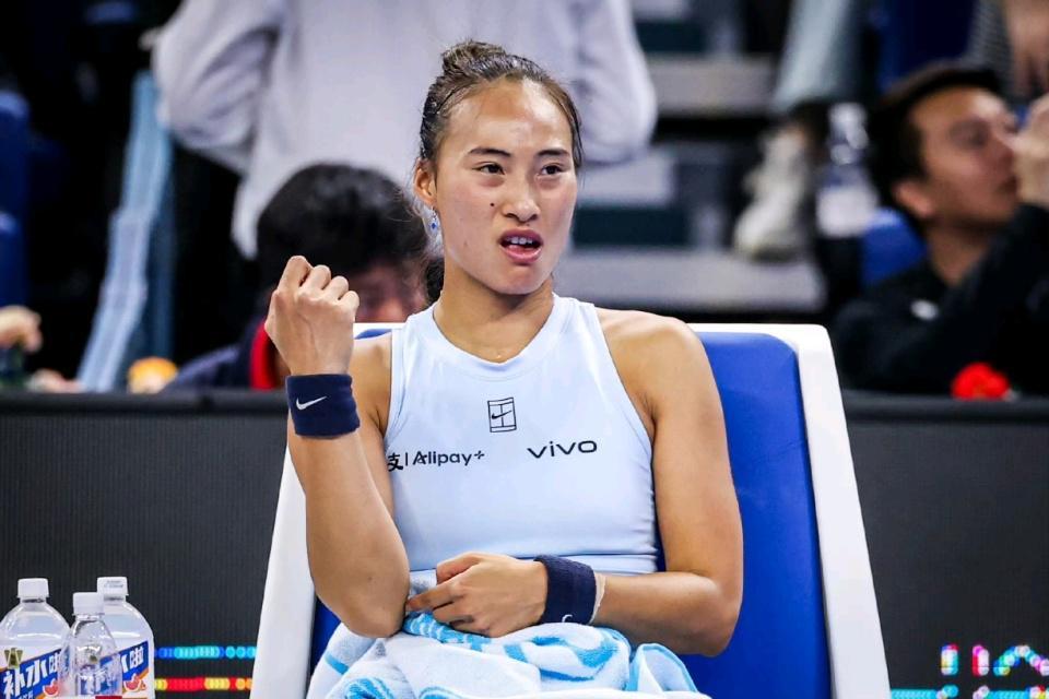 德约科维奇暖心提醒郑钦文：养好身体再复出，未来可期大满贯