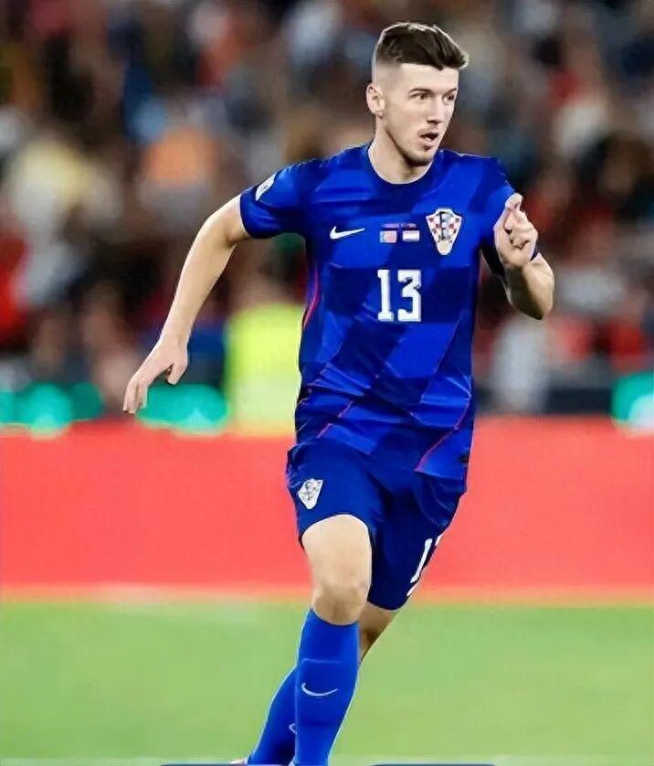 转会 | 22岁的“莫德里奇接班人”，会是国米未来的希望