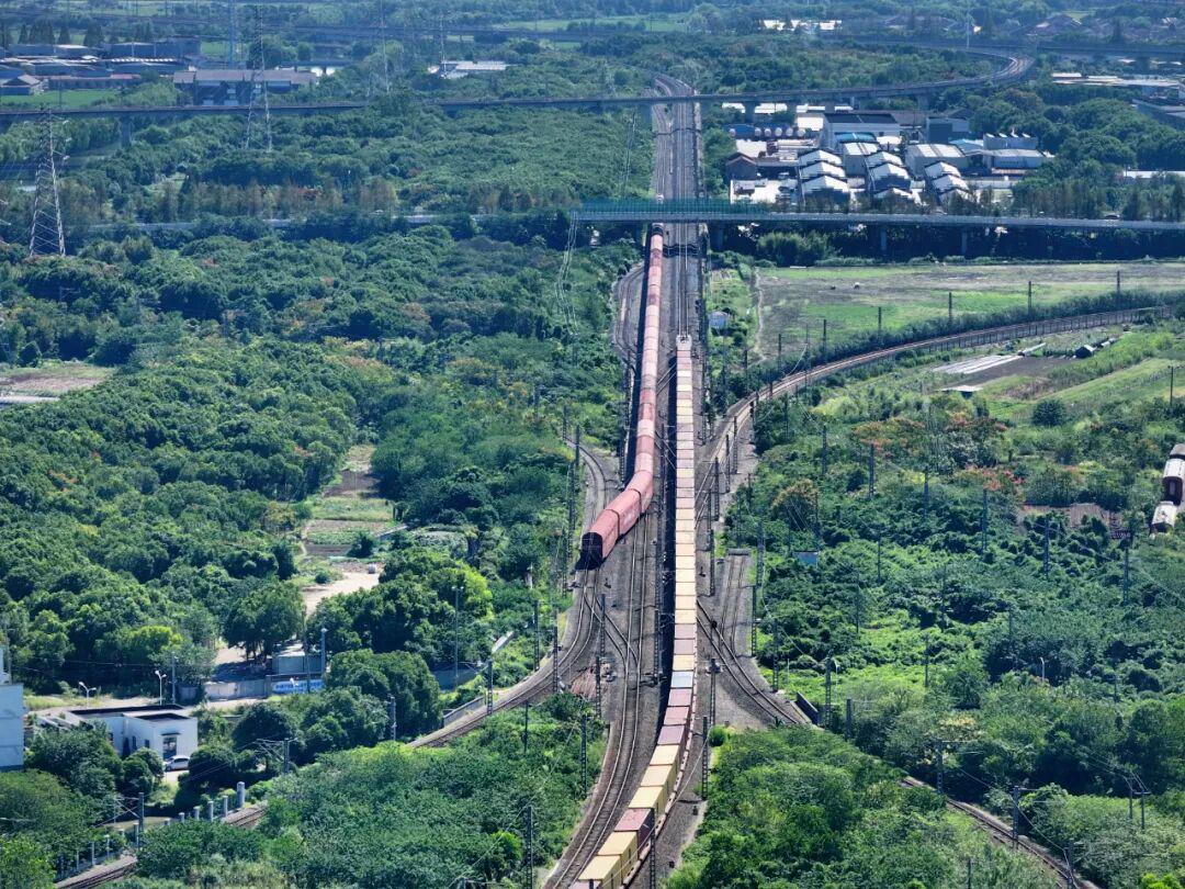 长三角铁路2025年第四季度调图，客货运输全面升级