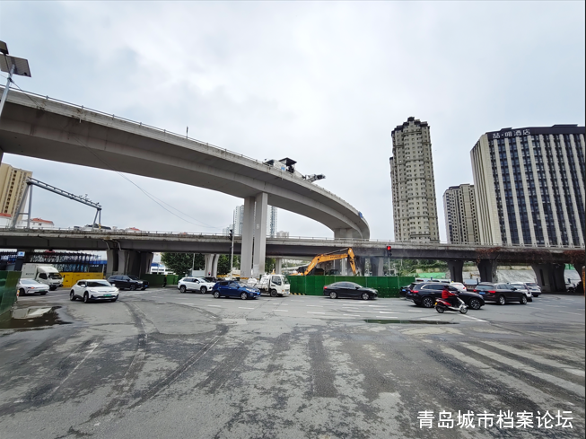 青岛华仁立交桥启动拆除改造，市民告别记忆地标