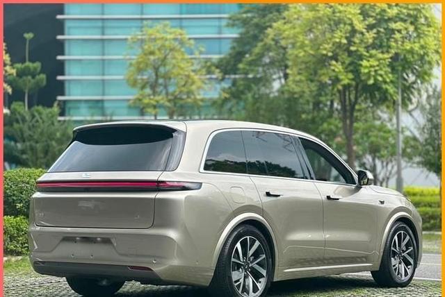 驾驶8年燃油车后换理想L8，6个月真实体验分享