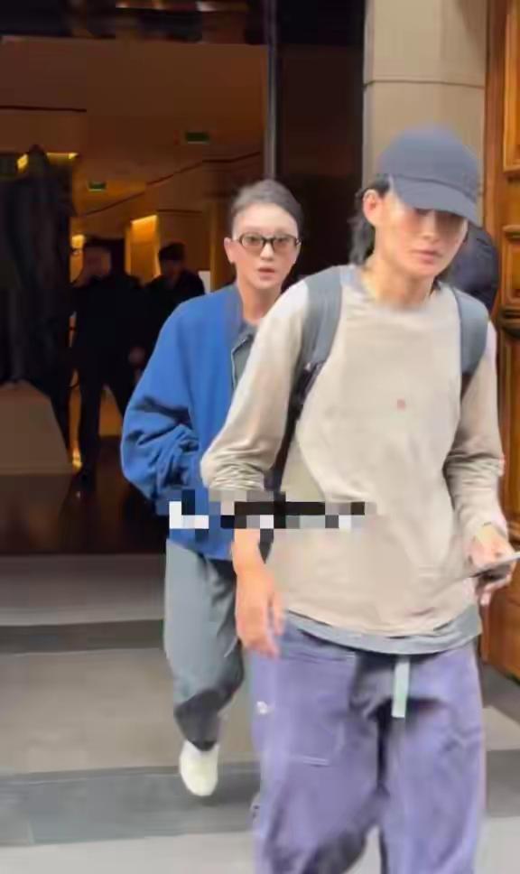 周迅巴黎街拍曝光，素颜出镜头发微白引热议