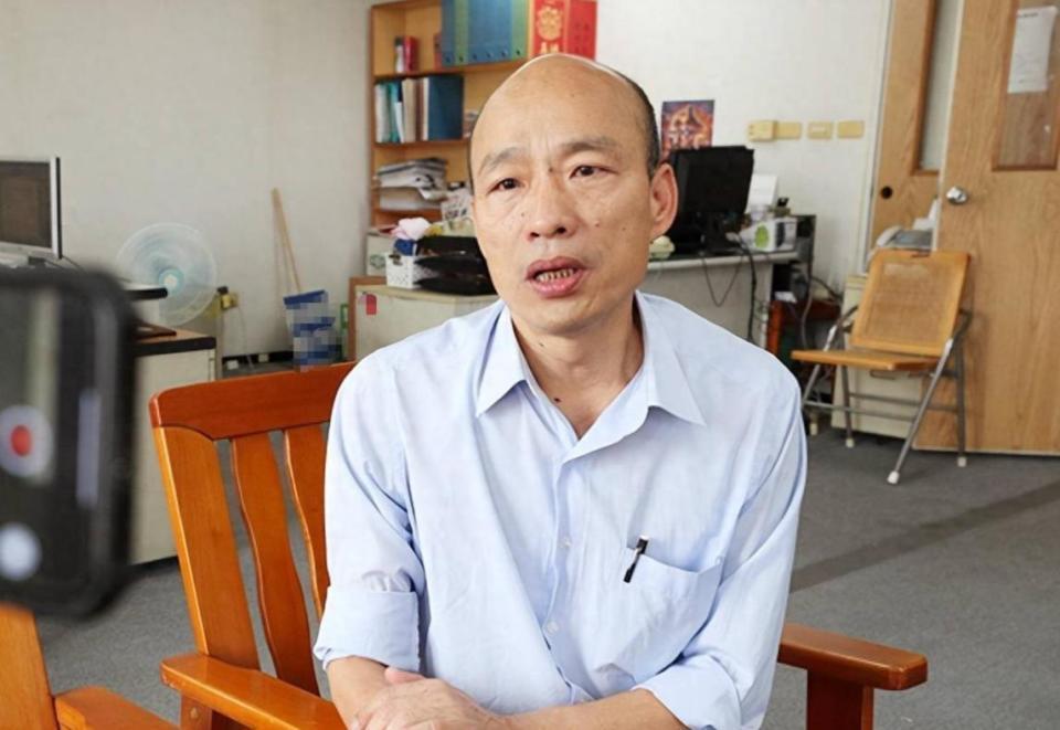 郑丽文郝龙斌激战正酣，韩国瑜出手能否左右蓝营主席选战？