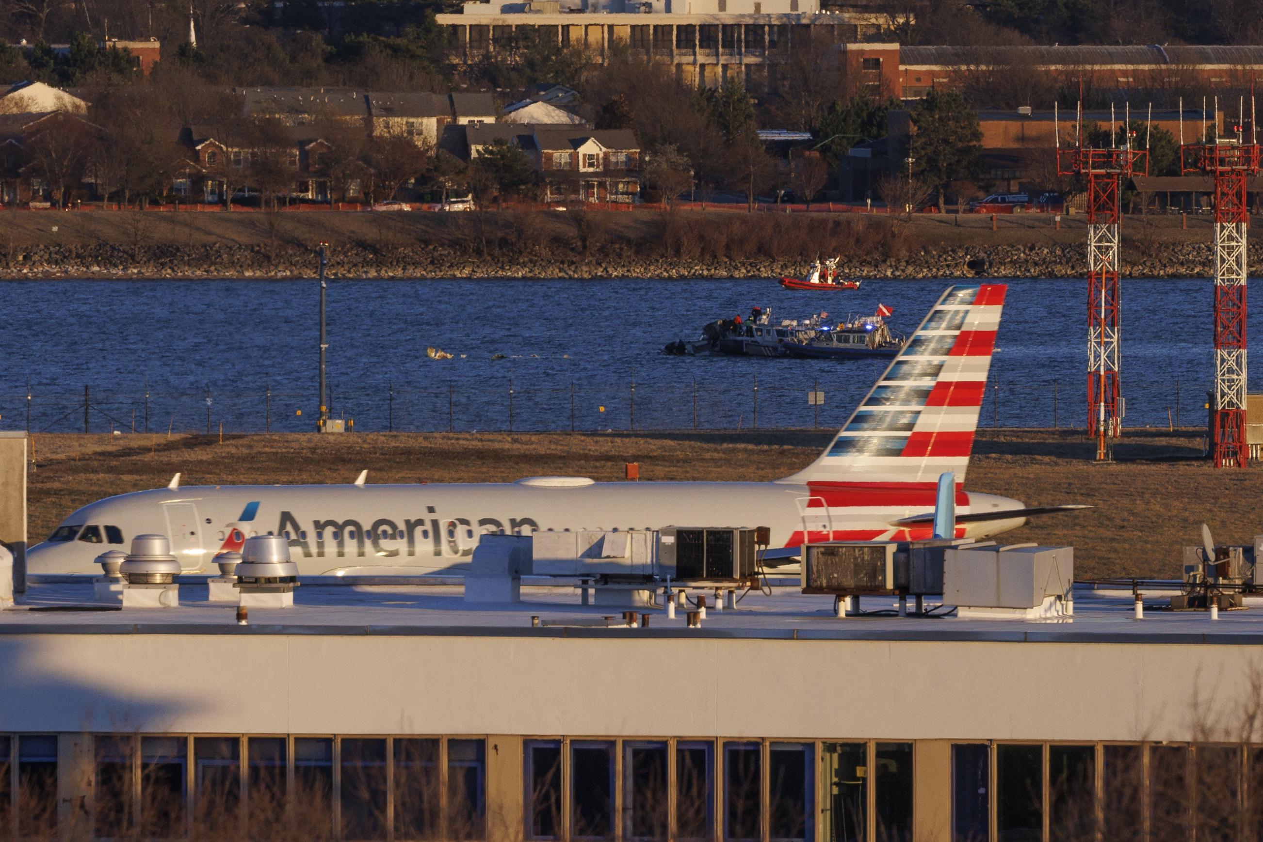 特朗普限期2天：中国航班飞越俄领空争议升级