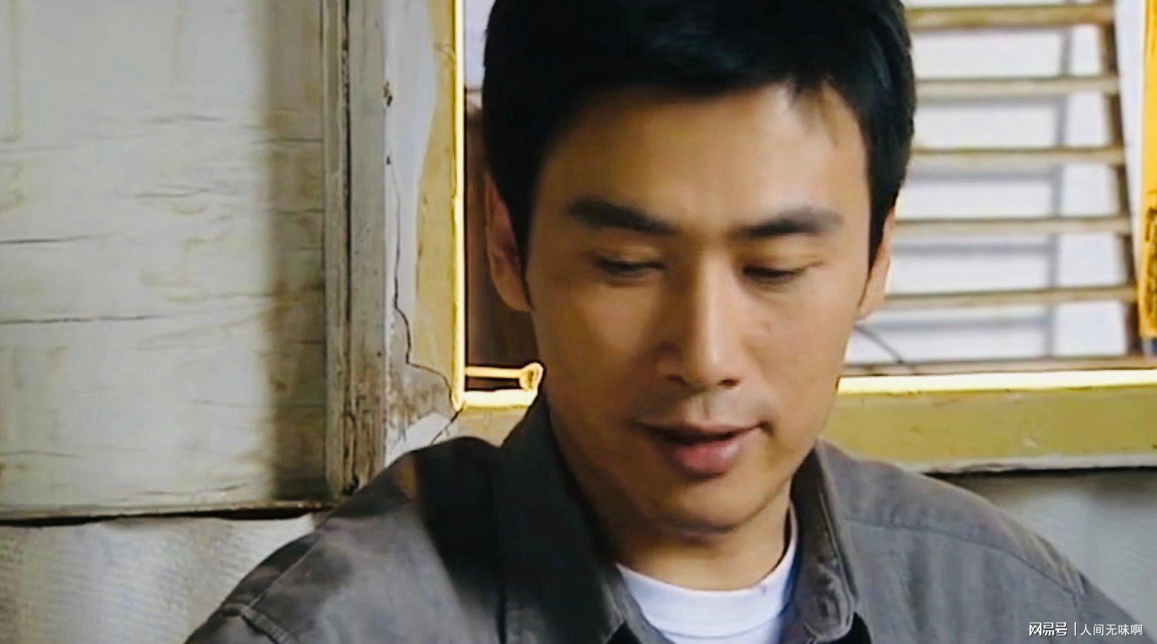 柳云龙：从演员到家庭，与初恋妻子的故事及现状