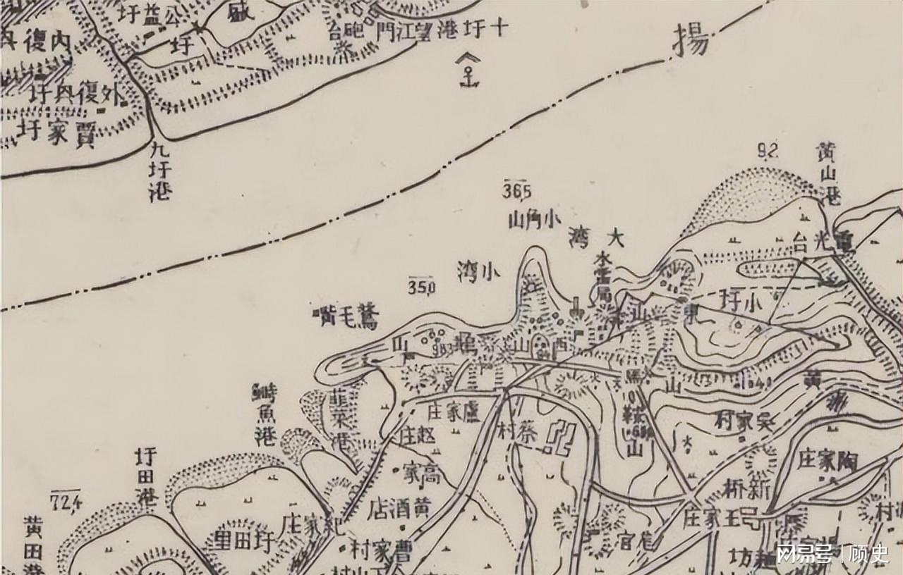 泥沙沉积与江面变化示意图