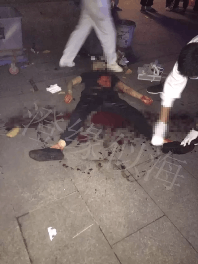 澄海人民公园命案：17岁青年因情纠纷被砍身亡，8名嫌犯落网