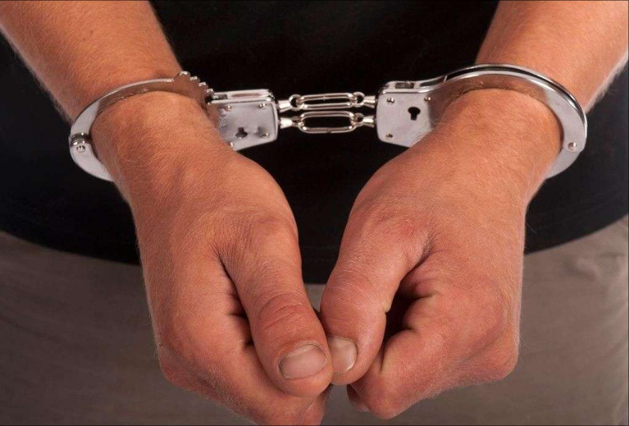 涉密单位人员窃卖数百件专用装备被判刑，国家安全不容侵犯