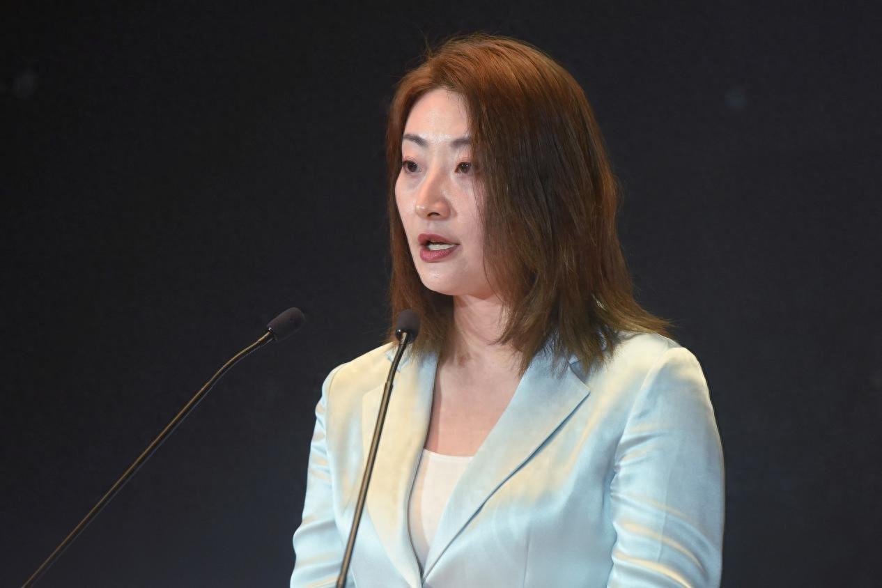 宗馥莉霸气回应质疑，娃哈哈家族风波真相揭晓