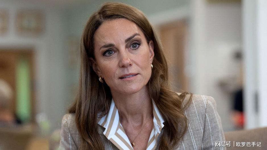 凯特王妃抗癌后每次出国必带丧服，王室规定引发关注