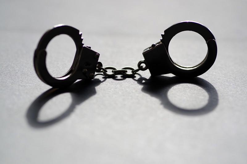 男子买刀欲杀妻子出轨对象 因吃面被妻子发现报警获刑1年8个月