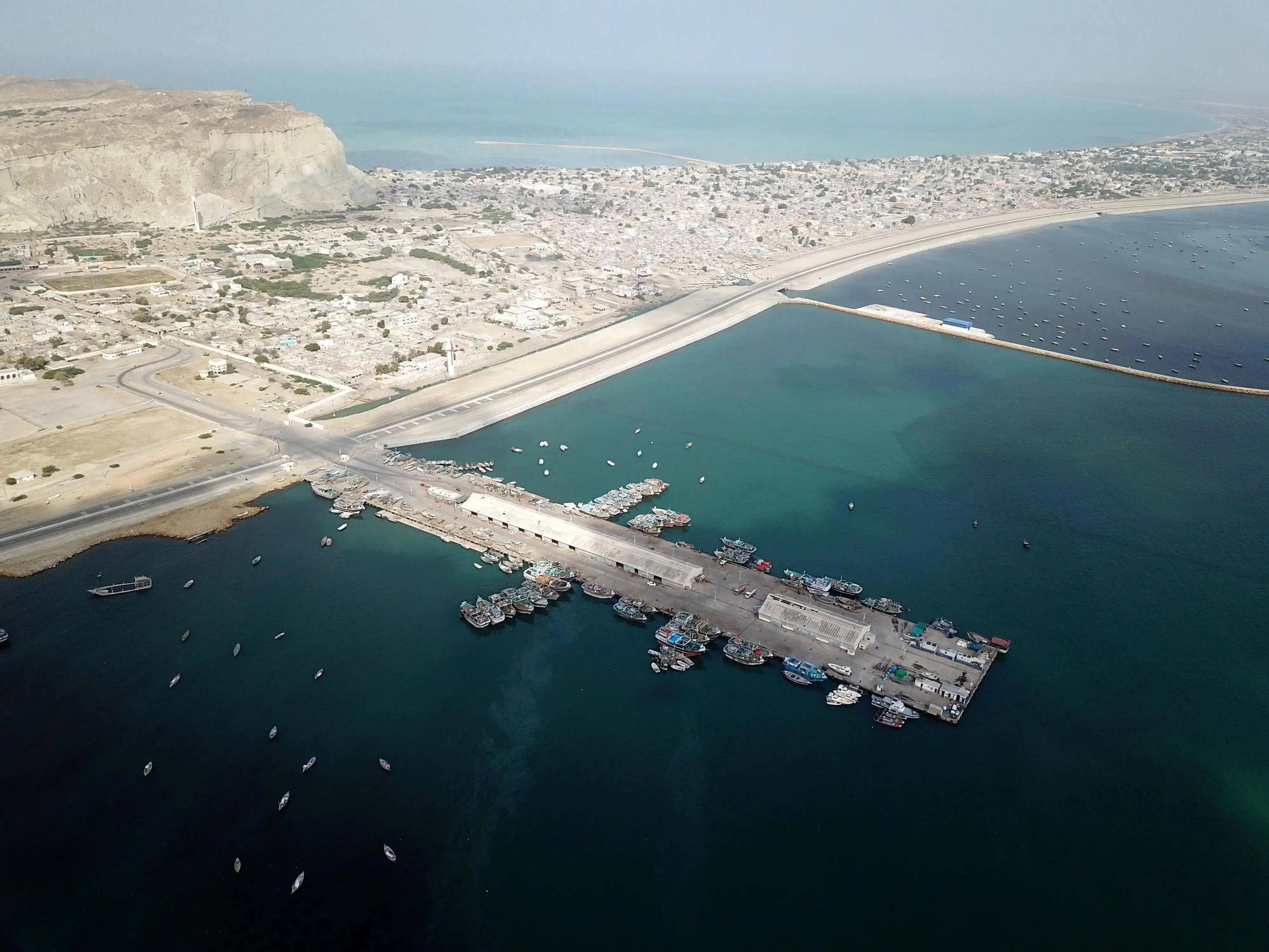 巴基斯坦拟与美合作建港引关注，中方迅速管制稀土技术