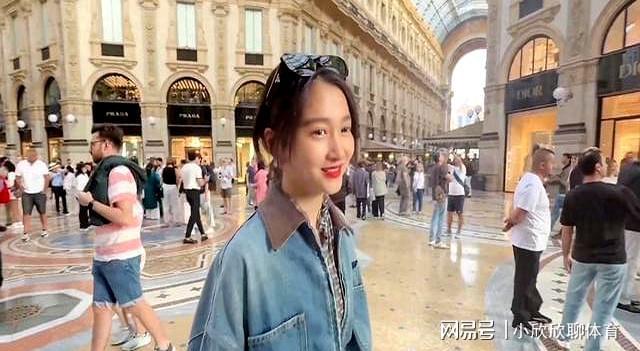 关晓彤米兰时装周金句引爆网络：真实自我才是时尚真谛