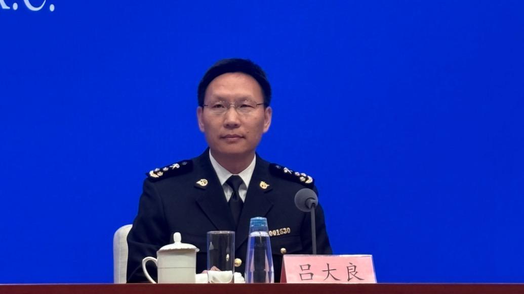 海关总署谈船舶港务费：中方反制属必要防御，呼吁美方对话协商