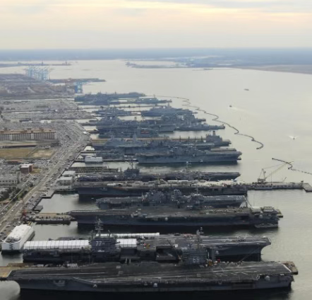 美11万吨核航母2027年服役，技术领先中国20年？真相揭秘