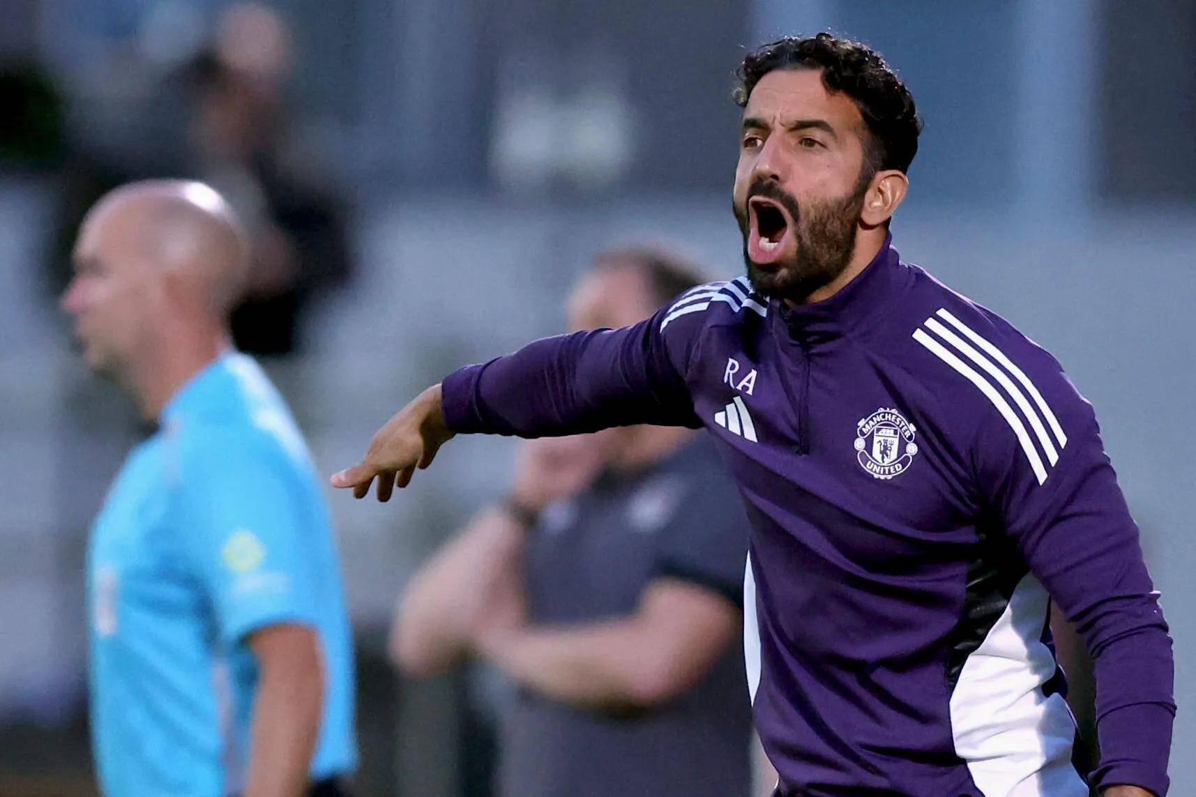 曼联5000万攻击手离队转投罗马，后防大将续约留队，新中锋或加盟