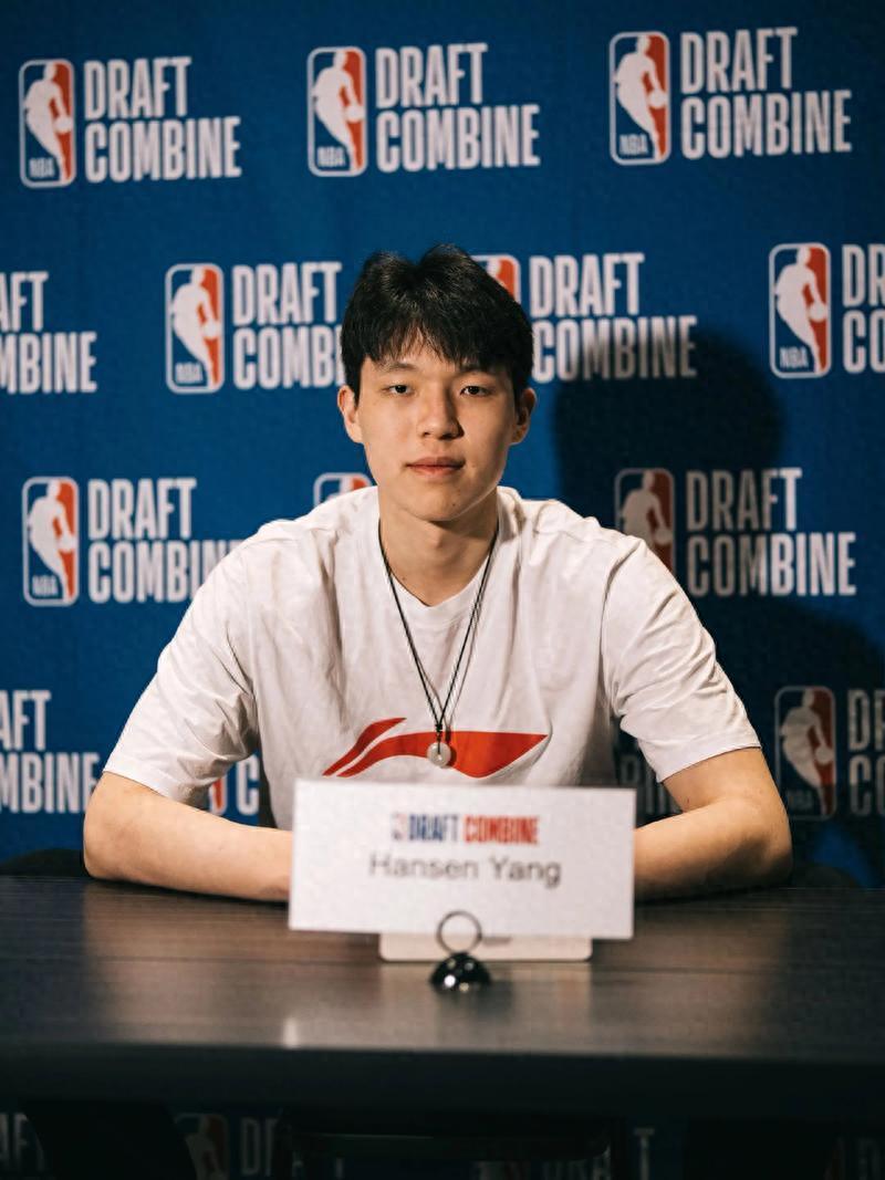 杨瀚森16分3盖帽闪耀季前赛，姚明周琦等NBA首秀回顾