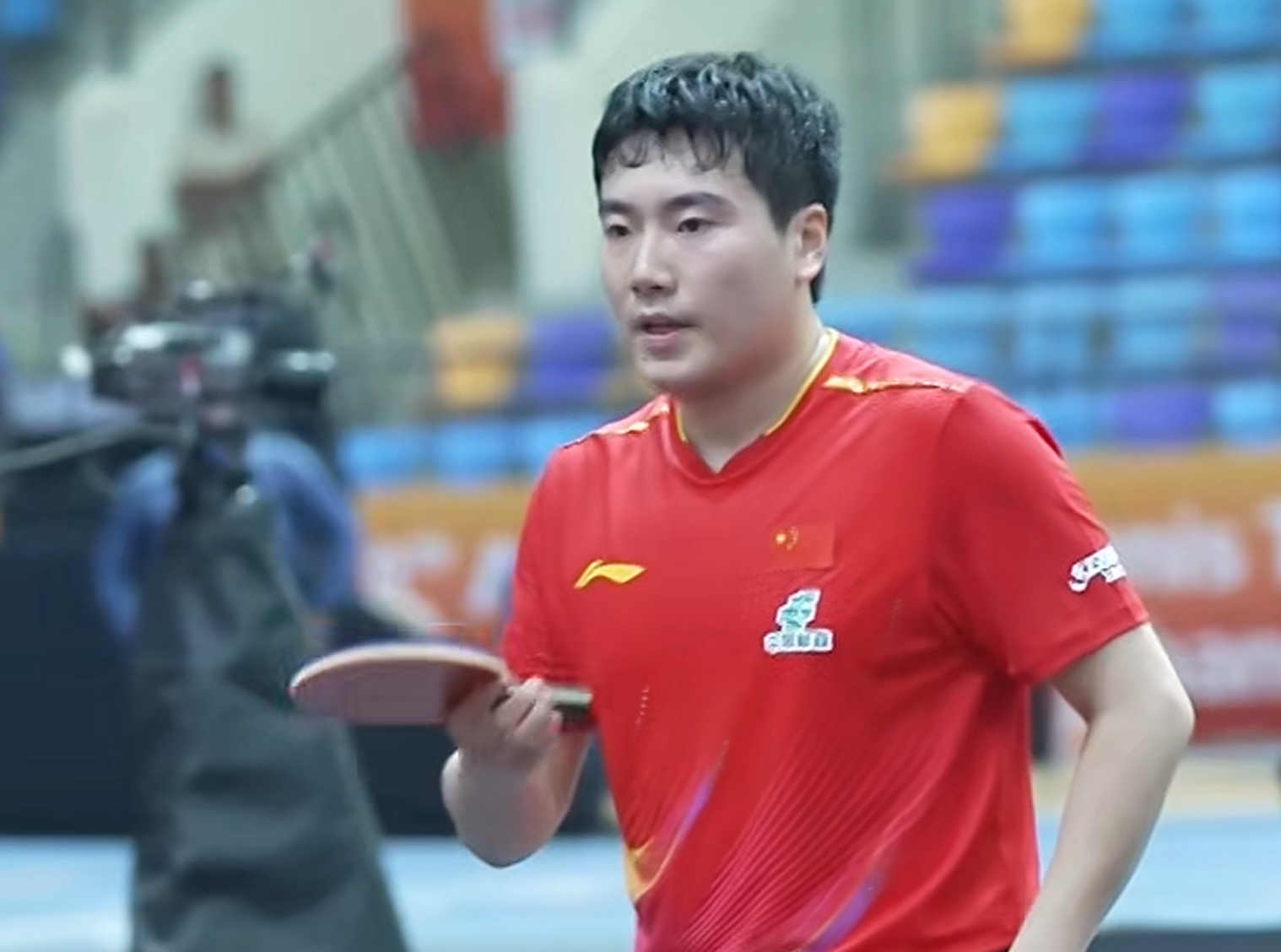 梁靖崑3-2逆转松岛辉空！男团3-2险胜日本挺进决赛