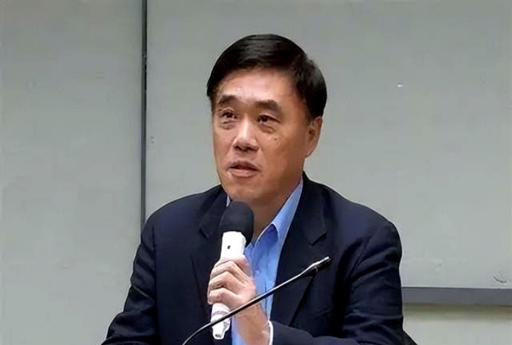 国民党主席选举激战：洪秀柱切割路线，郝龙斌激烈回应