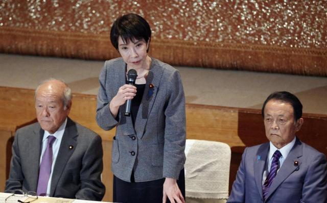 日本自民党紧急会议：女党首谢罪，公明党退盟引政坛震荡