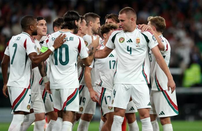 C罗双响难救主！葡萄牙平匈牙利暴露攻防两端致命短板