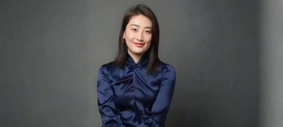 宗馥莉‘宗小娃’与杜琪峰《龙城岁月》：品牌与权力的双重隐喻