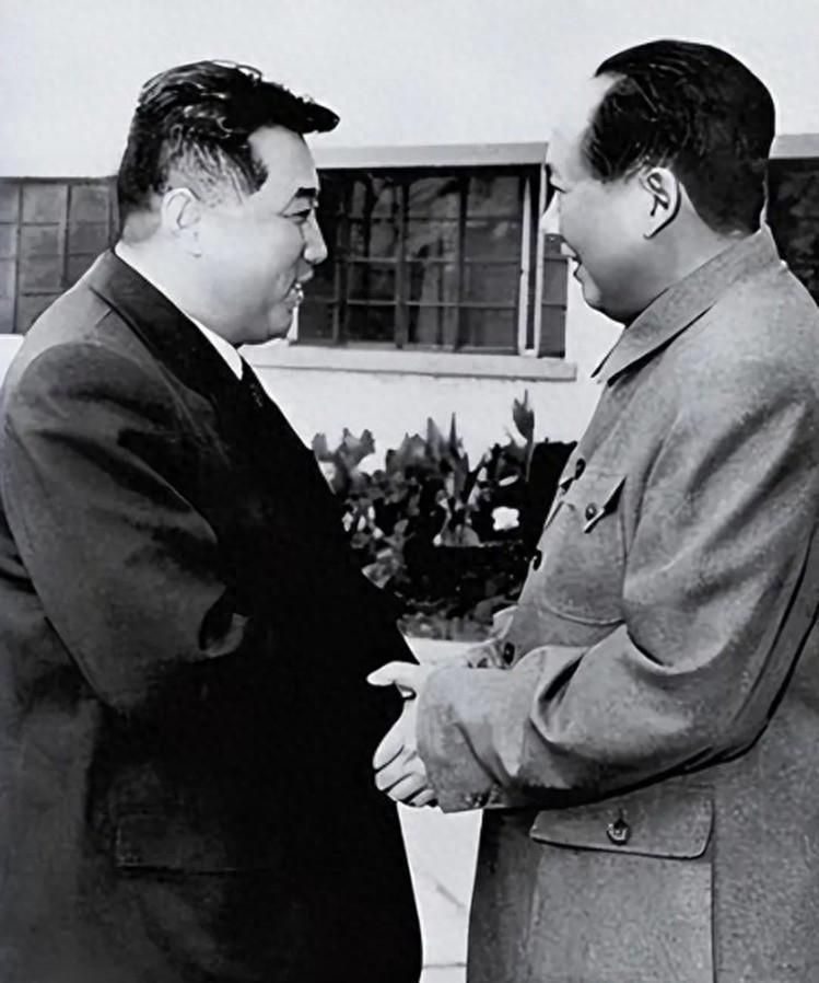 1969年金日成“翻脸”，派兵向我国进攻，毛主席1个举动化解危机