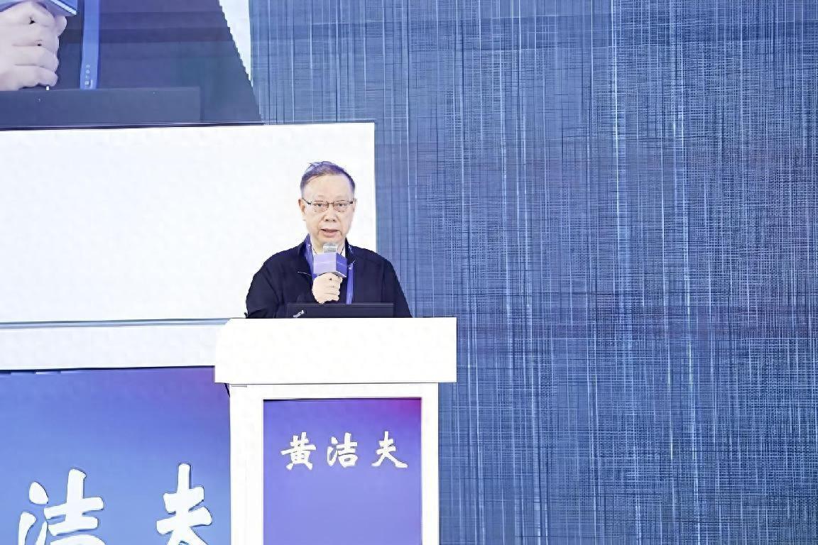 专家痛批“无效医疗”乱象：每年万亿费用打水漂，患者却越治越重