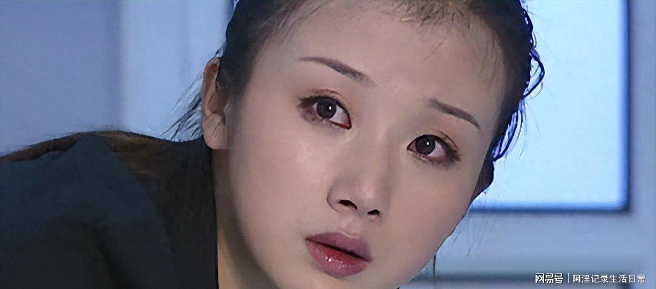 内娱白月光孙菲菲：从巅峰到低谷，潜规则如何毁掉她的星途