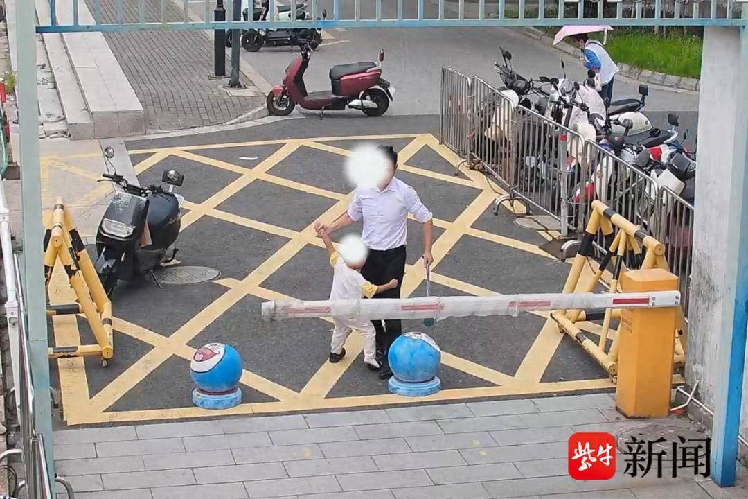 苏州3岁娃被舅舅送错幼儿园 急哭求回家