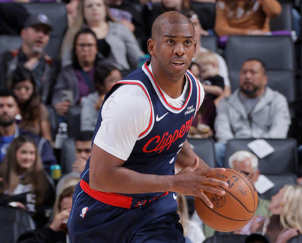 快船18分大胜国王！保罗10助攻显神威，哈登伦纳德表现解析