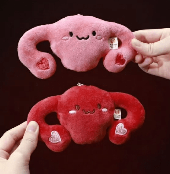 沪上阿姨子宫形玩偶引热议，官方：传递女性自我关爱理念