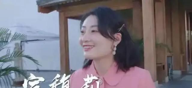 宗馥莉辞职后引热议：周末不加班政策获员工力挺，网友热议！