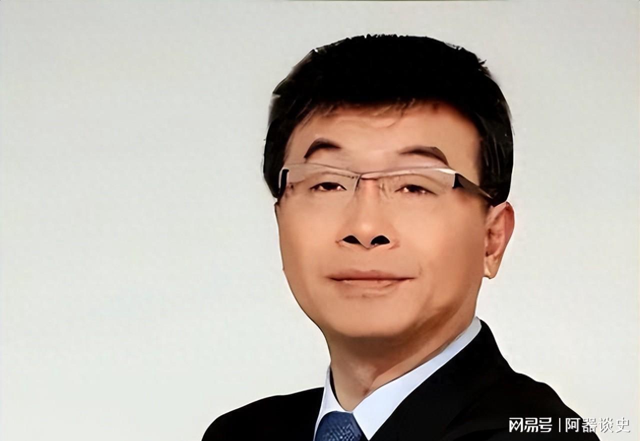 李勘揭秘：邱毅在大陆与台湾的真实影响力差异