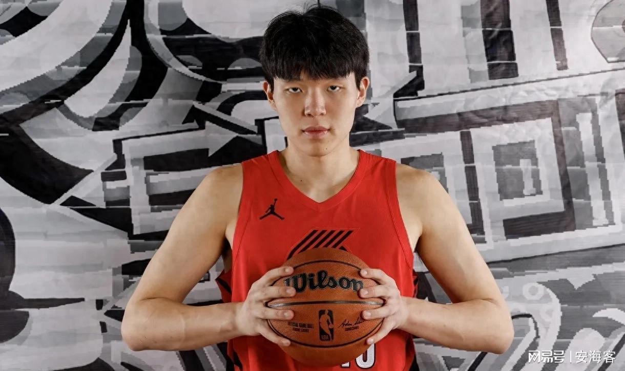 杨瀚森NBA季前赛表现：3分2断1帽，凯斯勒5分8板成焦点