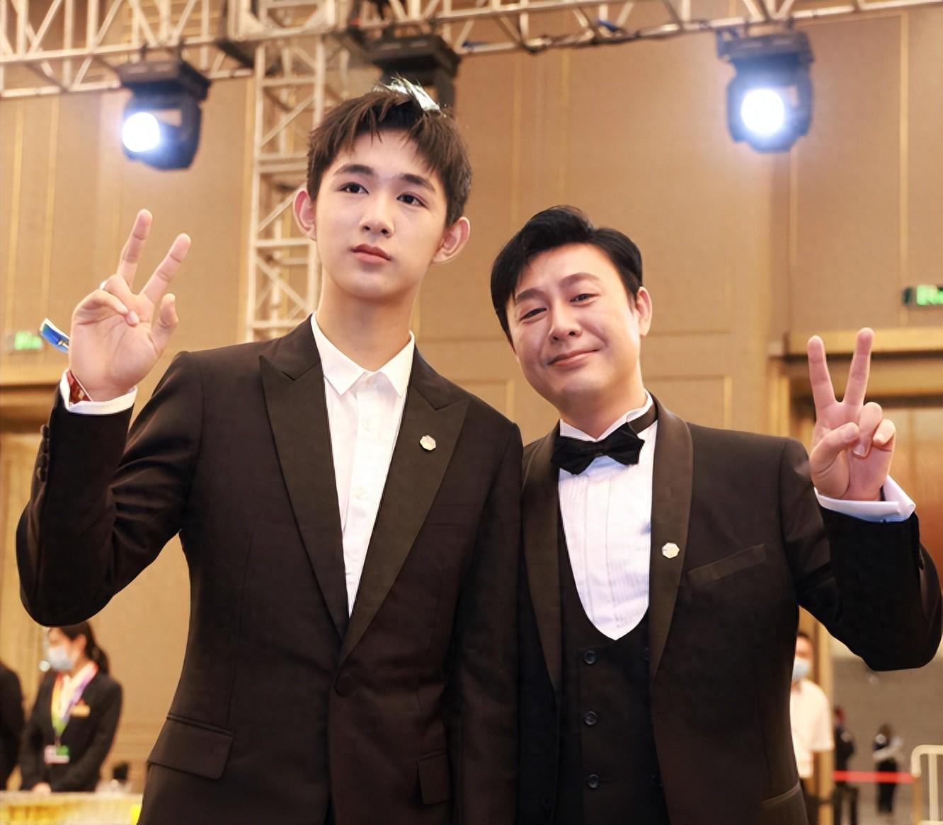 脚踏4只船，殴打前女友！曾被张颂文力捧的他，被警方立案调查！