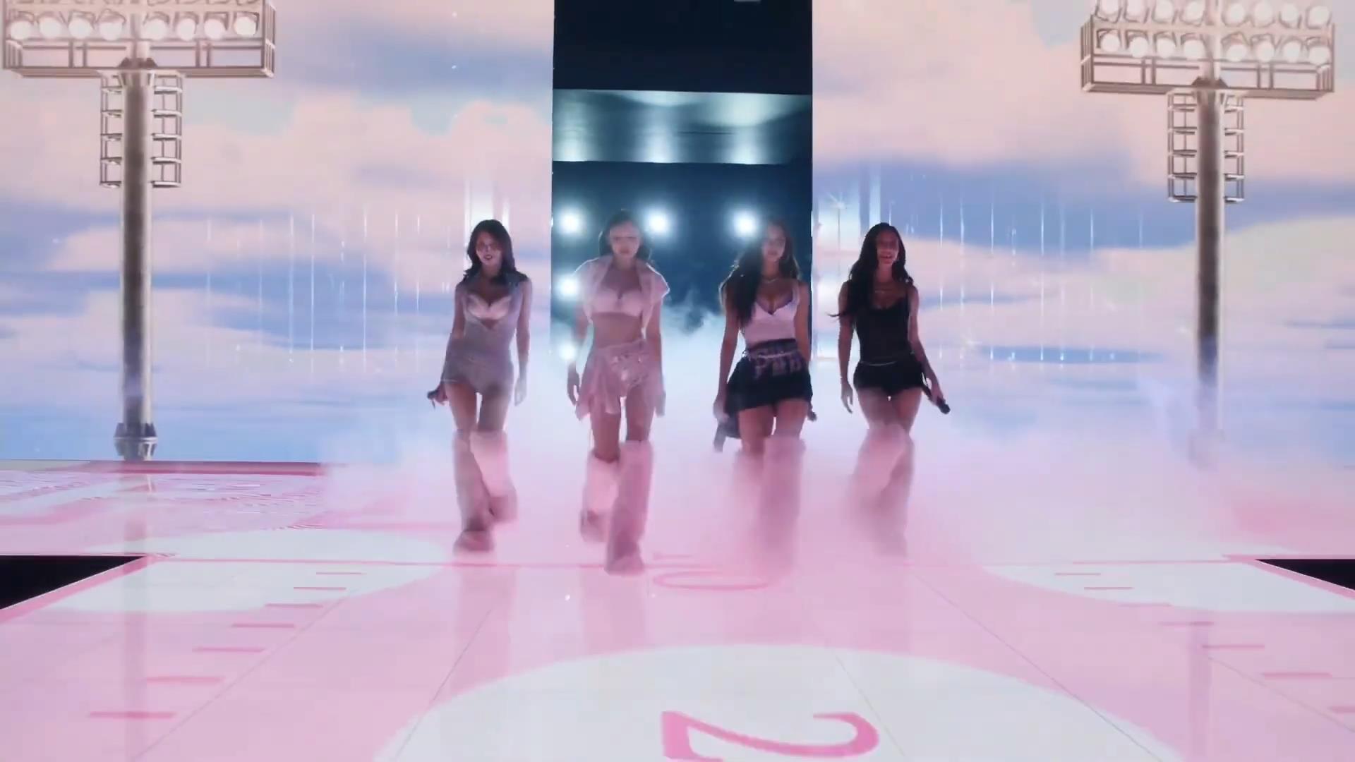 韩国女星维密秀造型引争议：为迎合欧美市场大胆变装