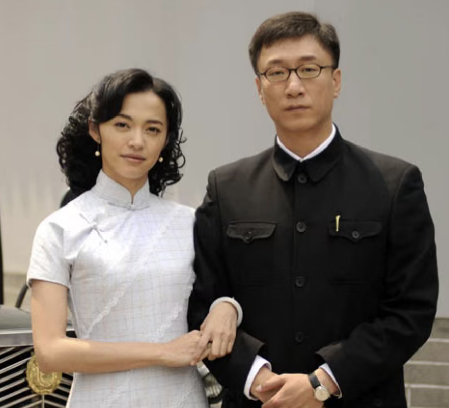 北京卫视重磅首播！26集国安反特剧《落地，请开手机》孙红雷领衔主演