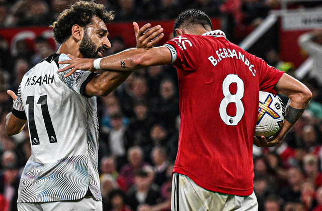 英超18亿巅峰对决：曼联10年客场不胜魔咒，利物浦拒3连败