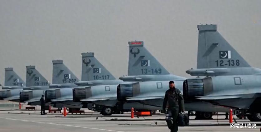 巴基斯坦飞行员：驾驶F-16战斗机为何难获战功？